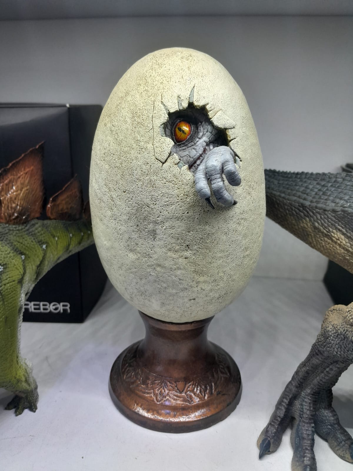 Huevo Indominus Indominus hatchling